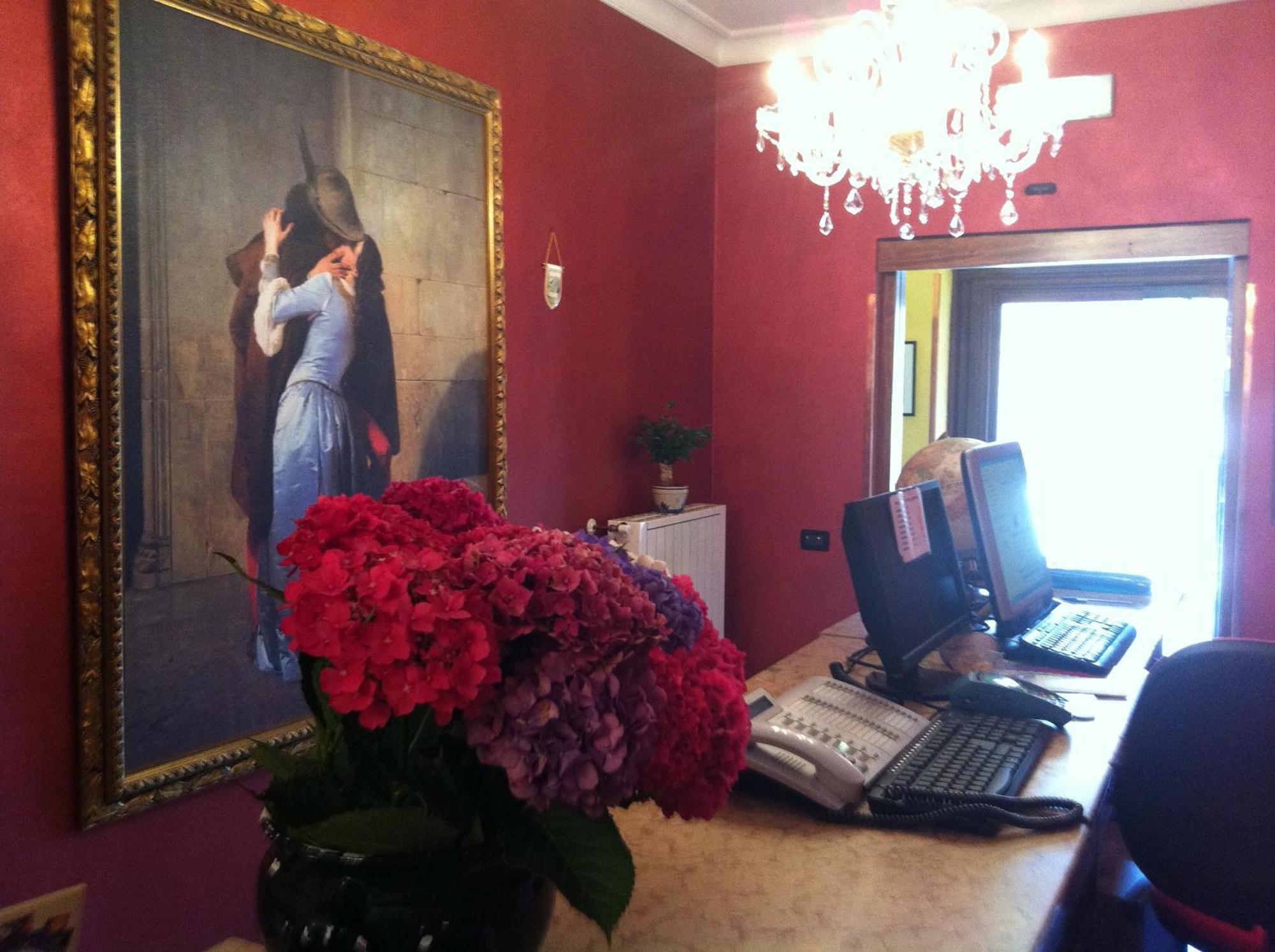 Hotel Le Lanterne Borgo San Dalmazzo Zewnętrze zdjęcie