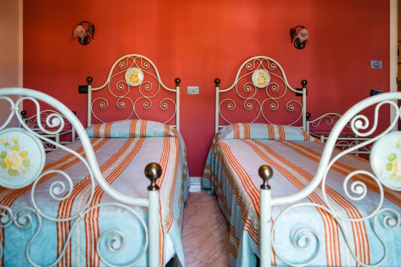 Hotel Le Lanterne Borgo San Dalmazzo Zewnętrze zdjęcie